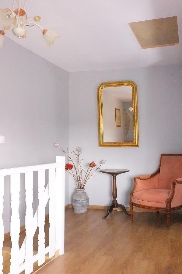 Le Douitel Bed & Breakfast Roncey ภายนอก รูปภาพ